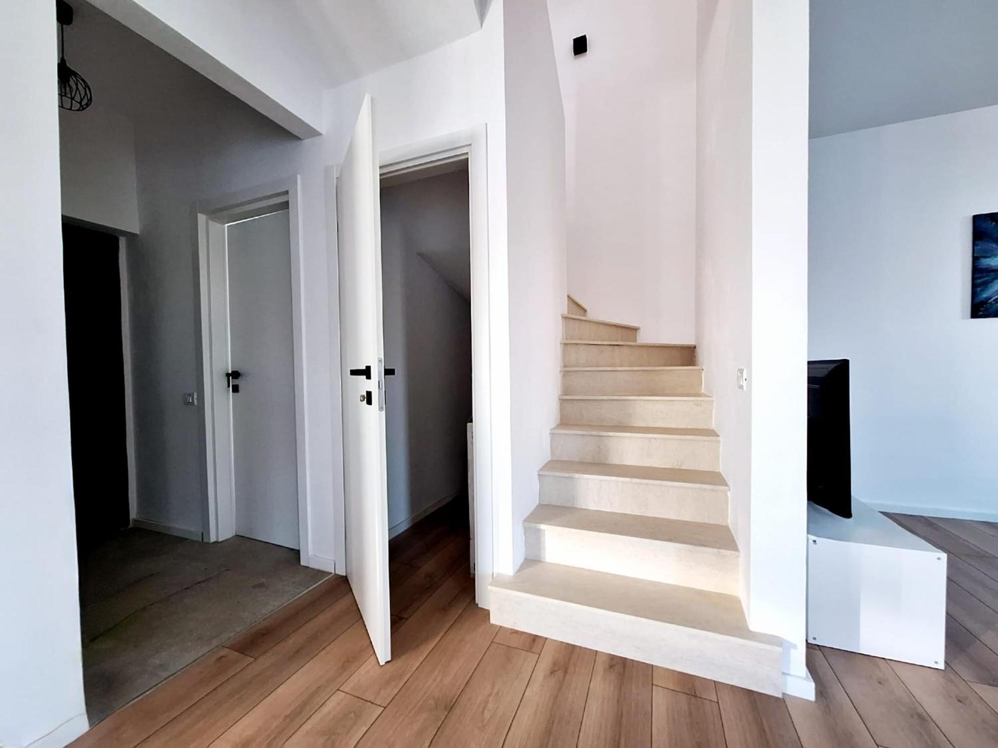 Dalia One Villa Balotesti Ngoại thất bức ảnh