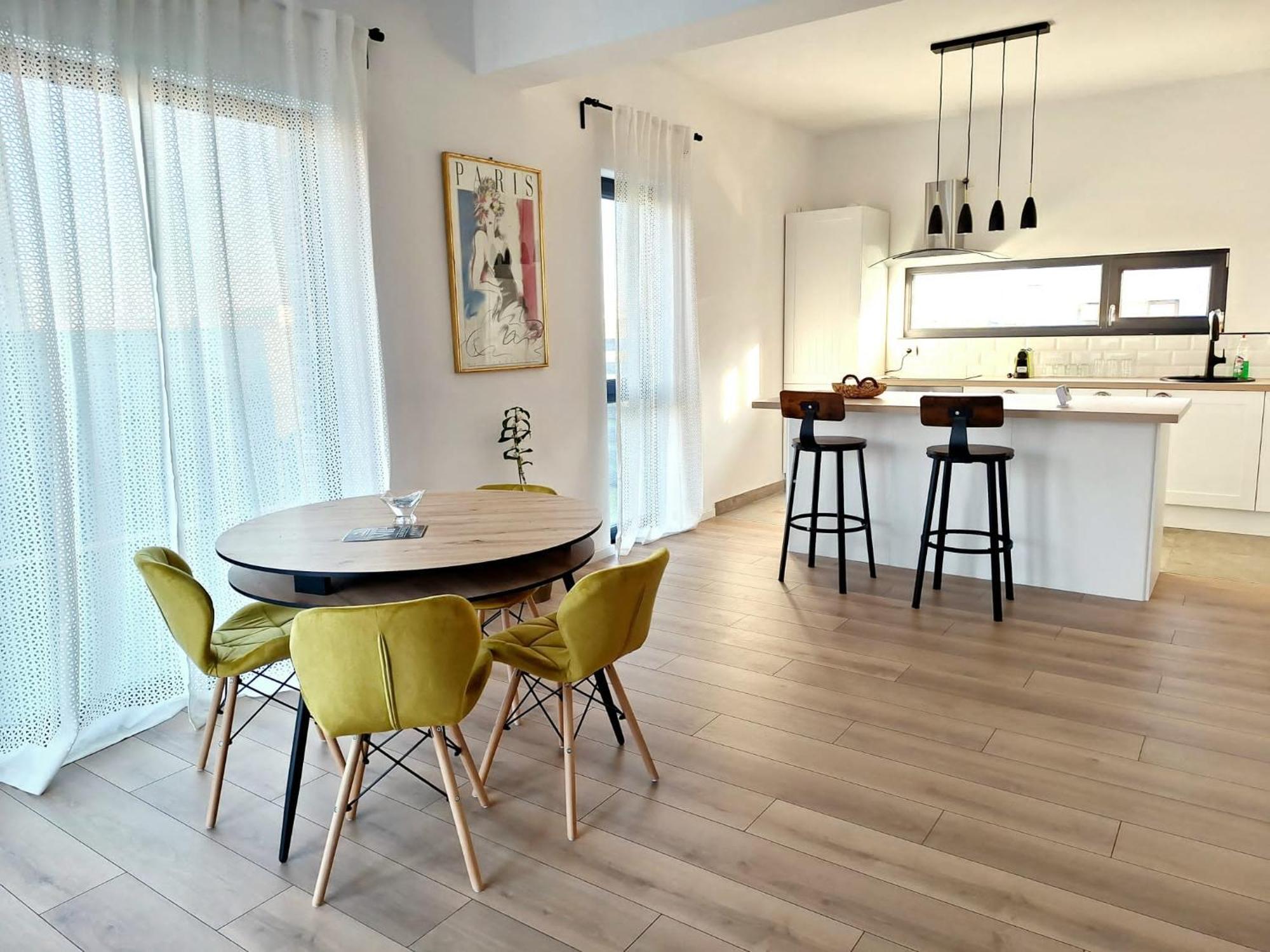 Dalia One Villa Balotesti Ngoại thất bức ảnh